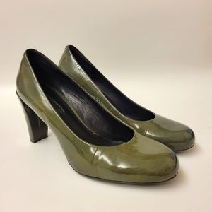 Ecco patent leather "green gables" heels